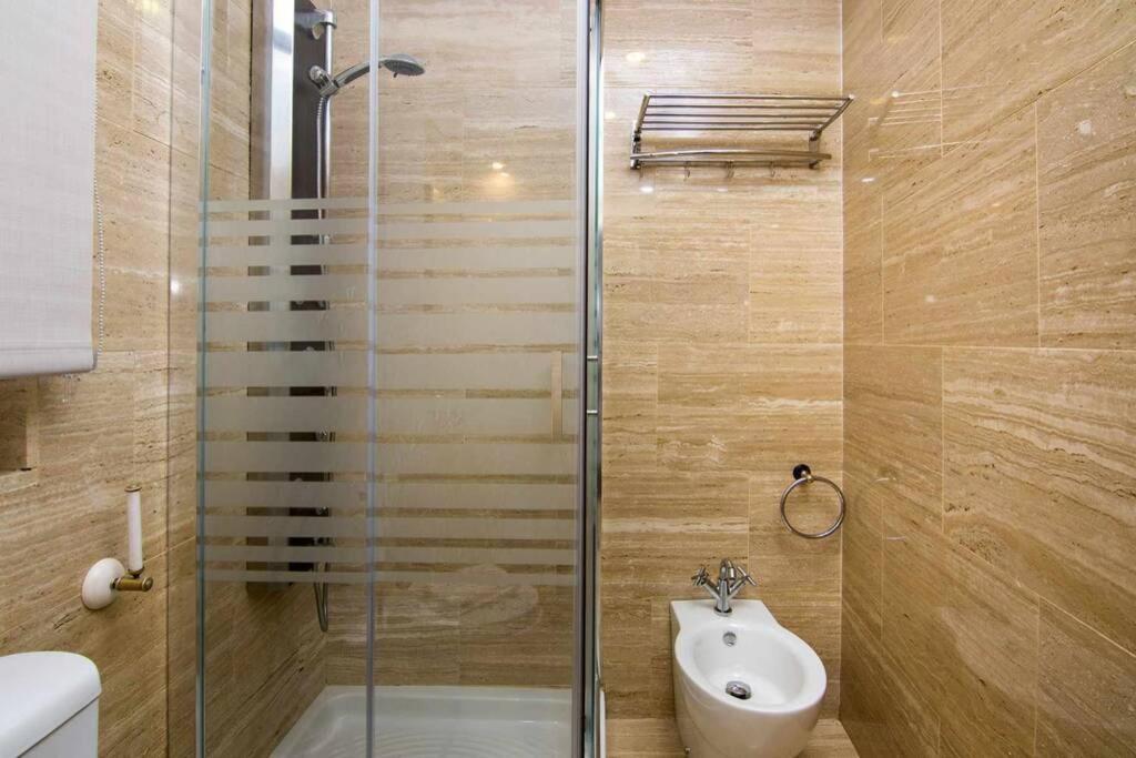 Eco Center Granatensis Catedral 2 Habitaciones Free Parking Гранада Екстериор снимка